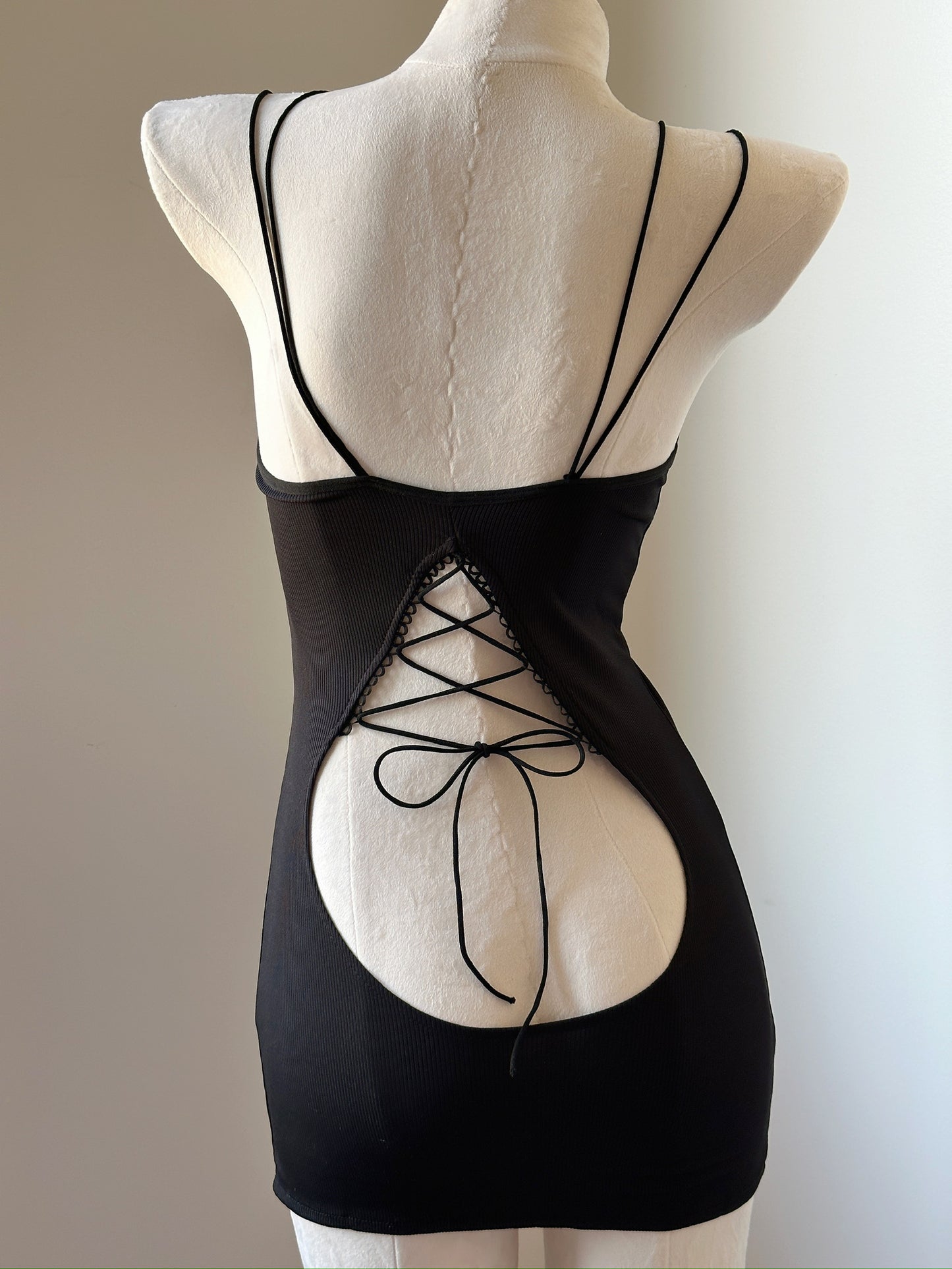 Bodycon Knit Mini Dress – Mystery Treasure