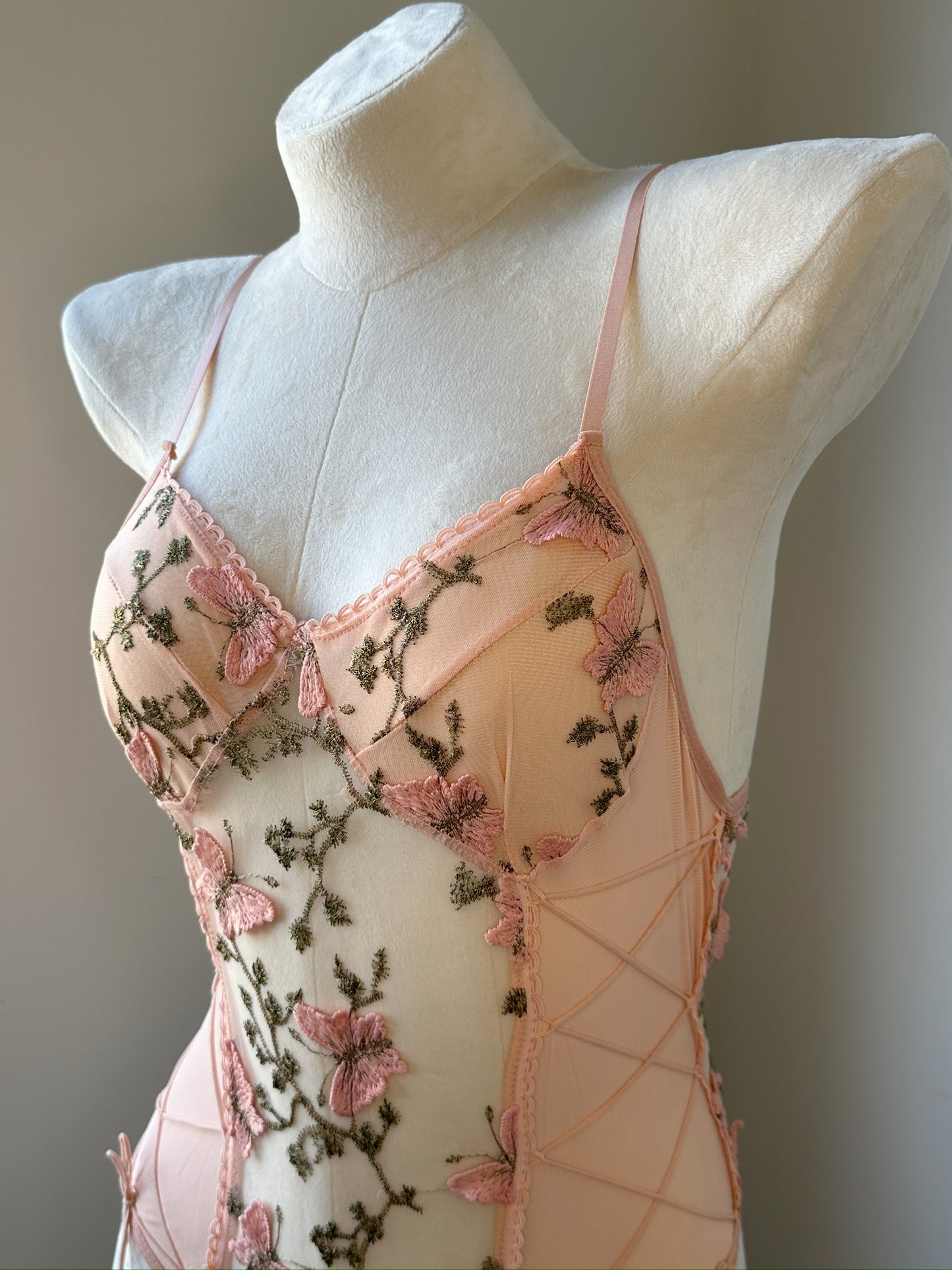 Lace Bodysuit – Rosy Butterfly